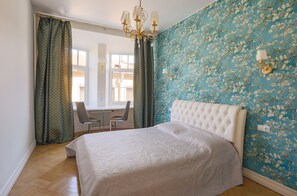 3 bedrooms, iron/ironing board, free WiFi - Letyourflat Apartments "Family" (St. Petersburg)