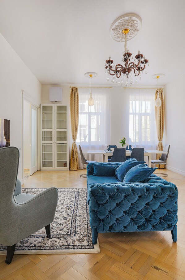 Living room - Letyourflat Apartments "Family" (St. Petersburg)