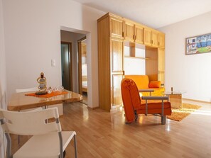 Apartment | Living area | TV