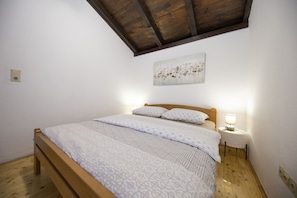 Apartment (A1) | Iron/ironing board, free WiFi - Apartment Maslina (Zadar)