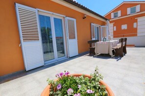 Balcony - Apartments Skoda II (Novalja)