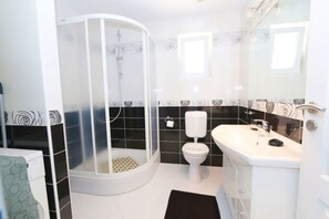 Bathroom - Apartments Skoda II (Novalja)