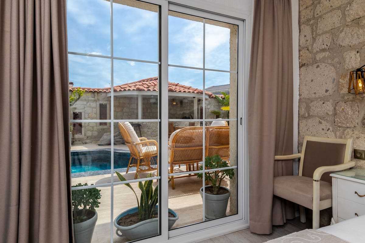 standard double room | egyptian cotton sheets, premium bedding, minibar, in-room safe