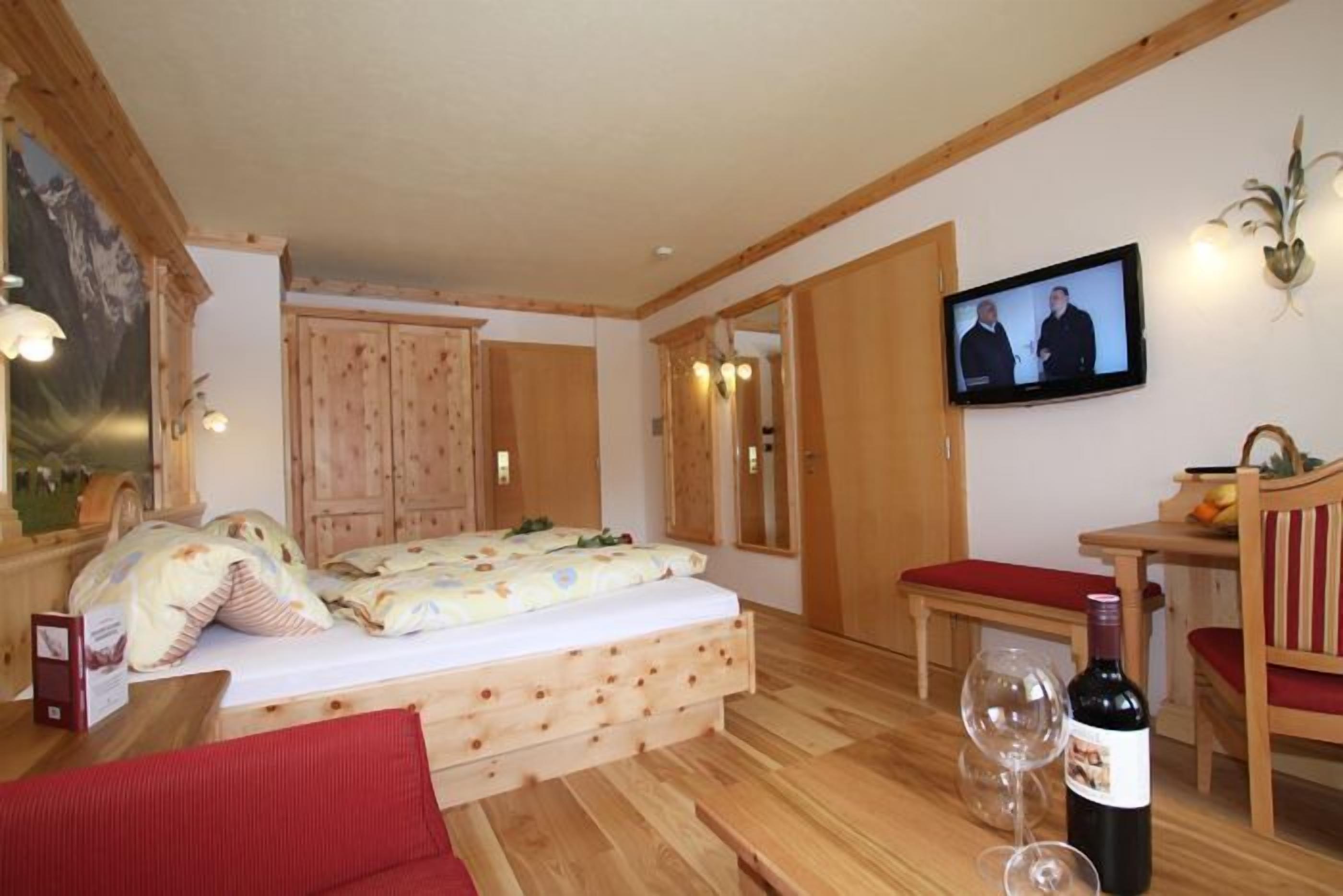 superior double room | desk, laptop workspace, soundproofing, free wifi