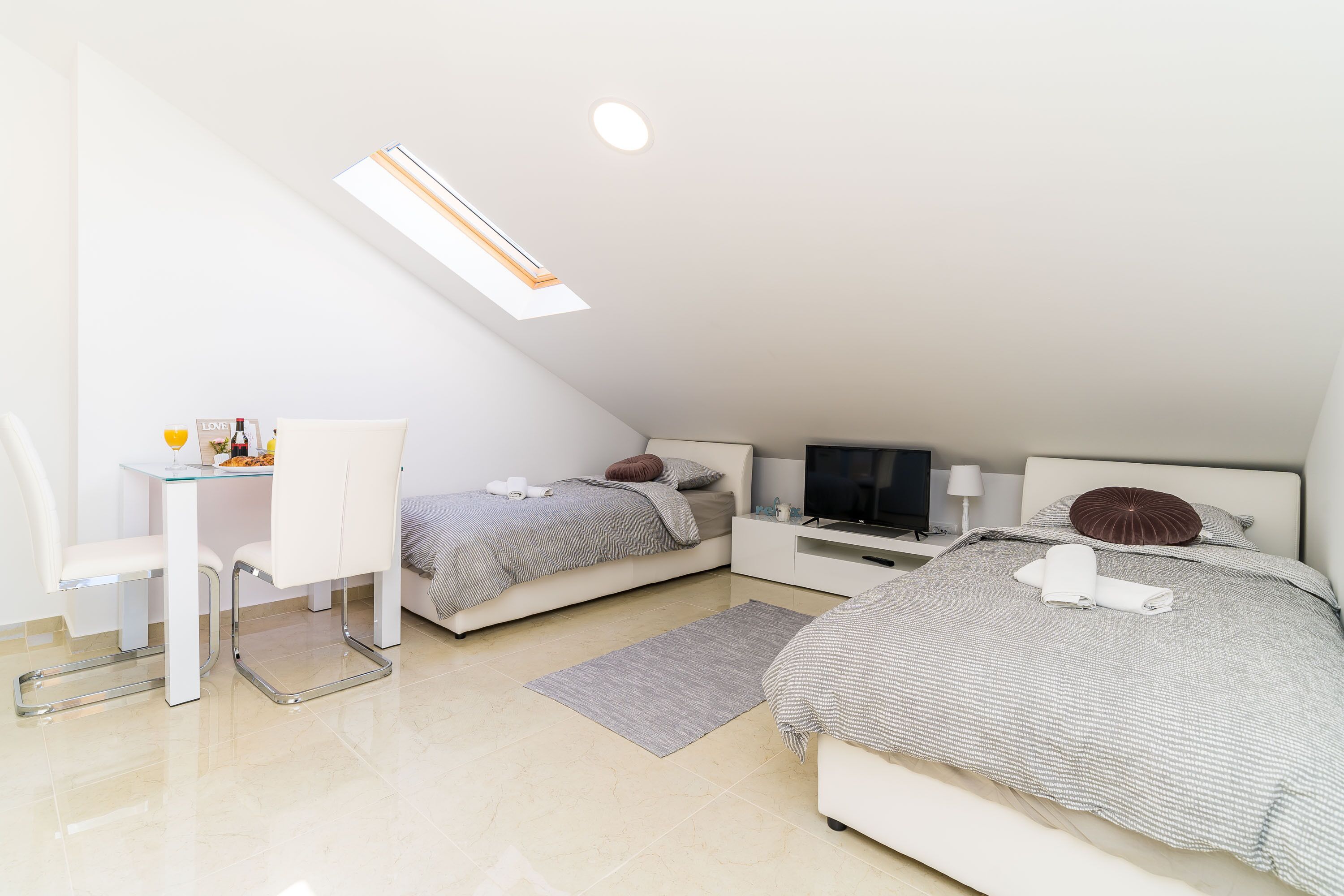 Studio (Comfort Studio w/ Balcony n City View) | 1 bedroom