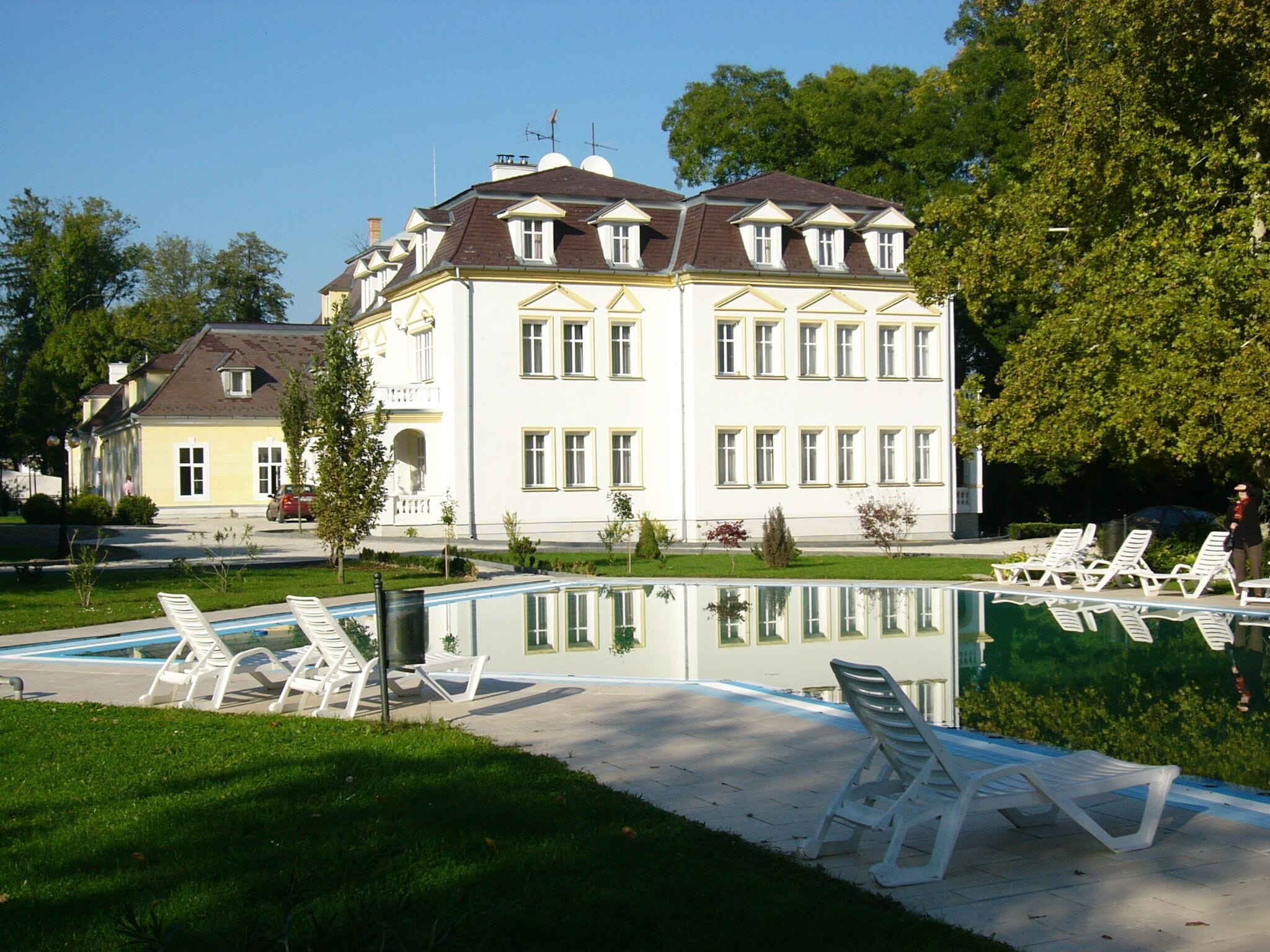 Innenpool, Außenpool