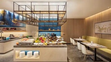 Café da manhã feito na hora todos os dias (USD 15.00 por pessoa) 