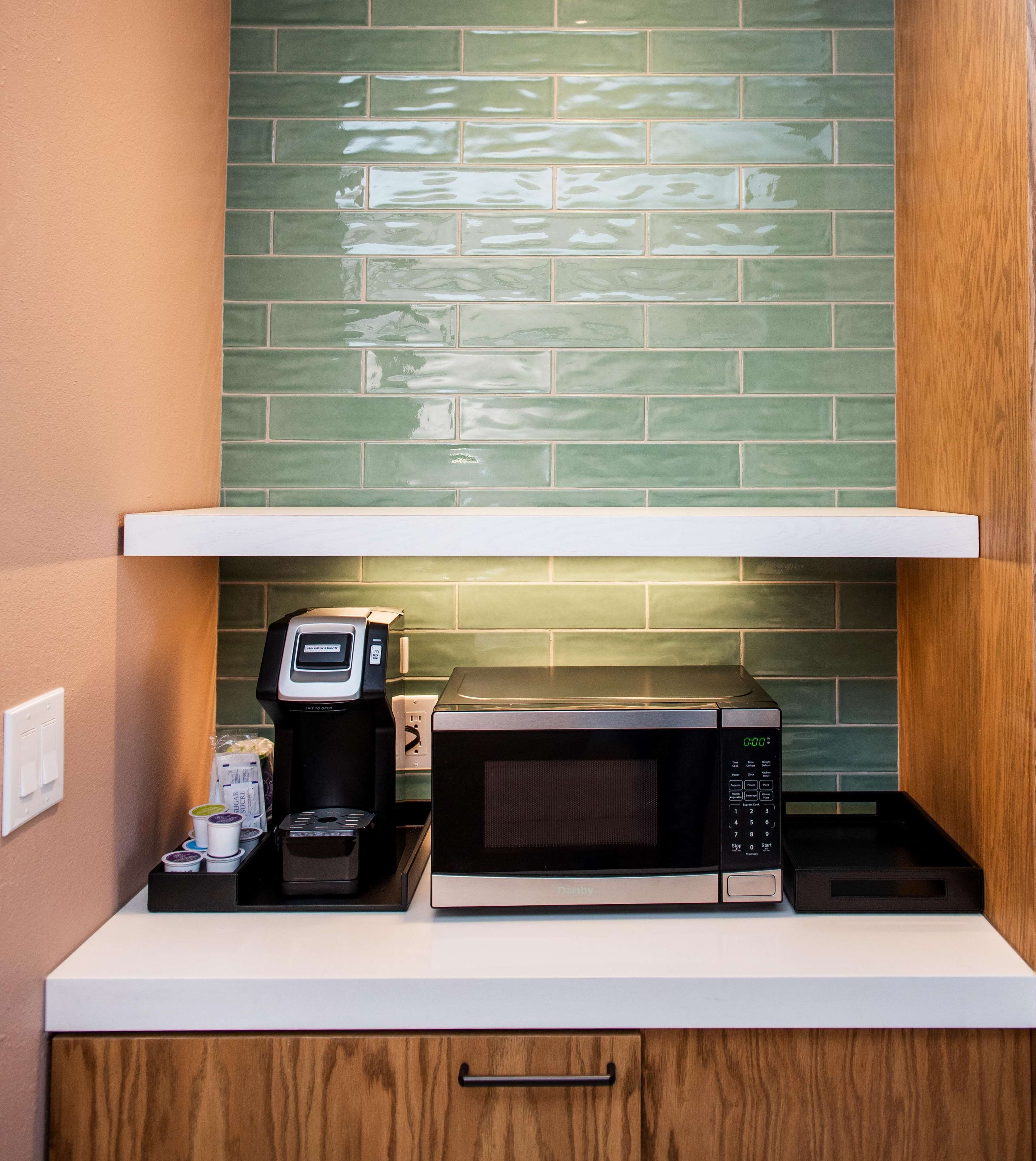 room, 1 king bed, accessible (roll-in shower) | 1 bedroom, in-room safe, desk, free wifi