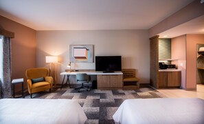 In-room safe, desk, free WiFi, bed sheets - Hilton Garden Inn Moncton, NB (Moncton)