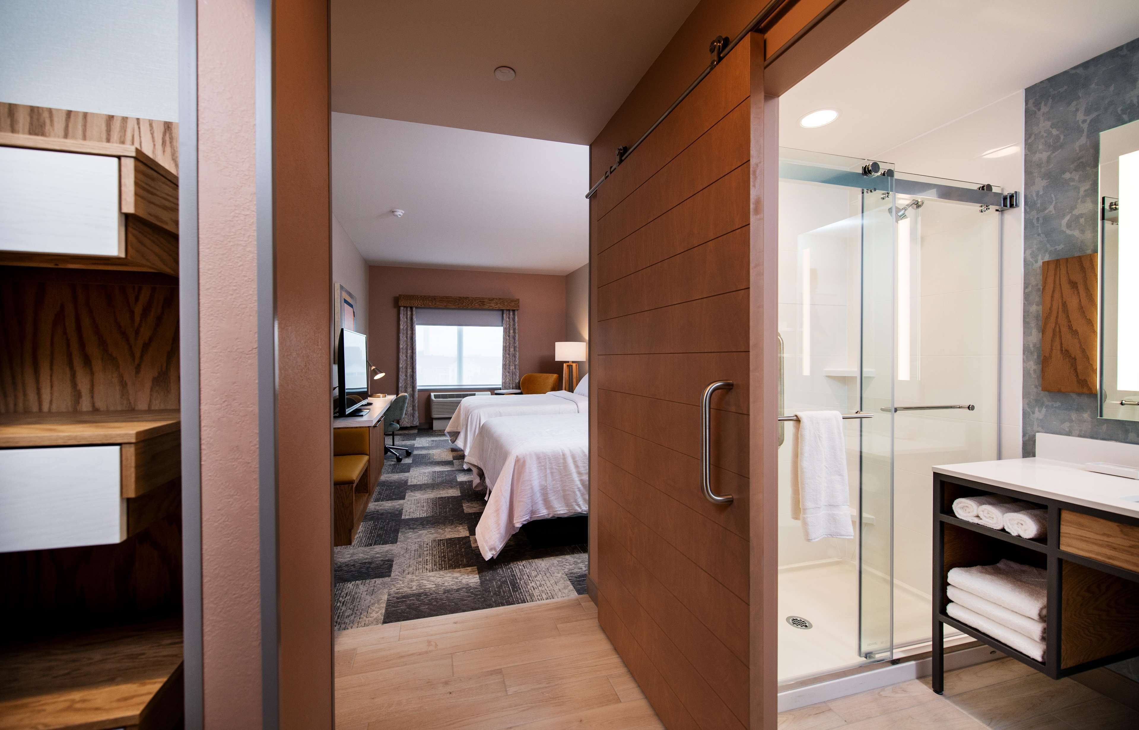 room, 2 queen beds | bathroom shower