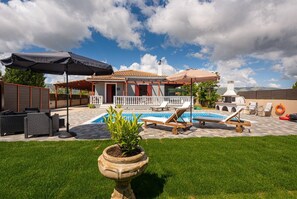 Terrace/patio - Pothos Private Villas (Zakynthos)
