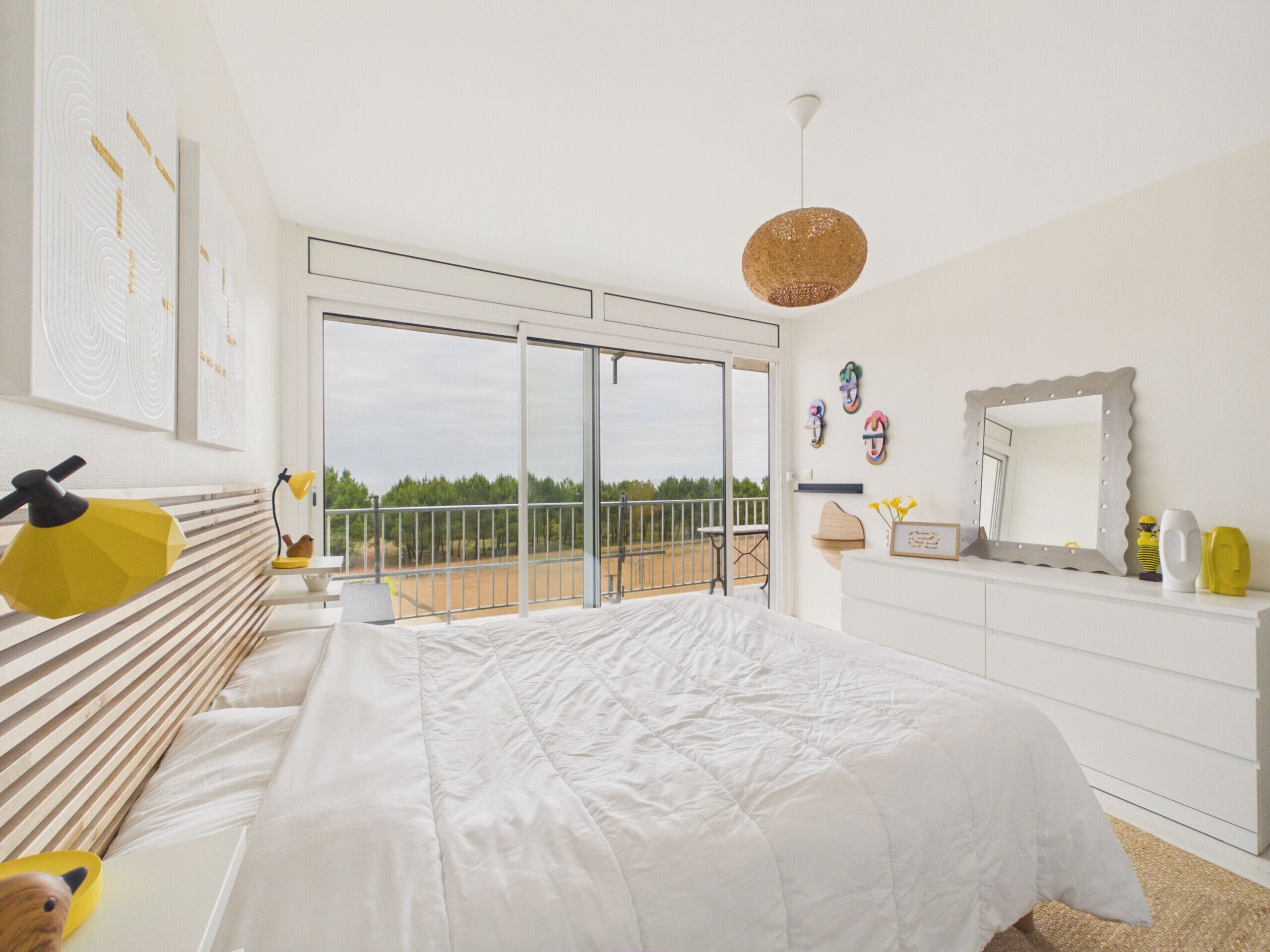 2 bedrooms, iron/ironing board
