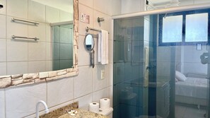Hårtørrer, håndklæder, Sæbe, Shampoo