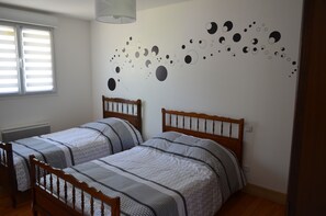 2 slaapkamers, een strijkplank/strijkijzer, wifi