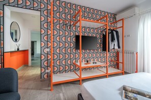 3 bedrooms, hypo-allergenic bedding, down duvets, blackout curtains - Brand New Apartment with Terrace Solarium & Gym (Sorrento)