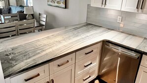 Interior - Spring is here, and summer is right around the corner!   Book a stay now! (Ocean City)