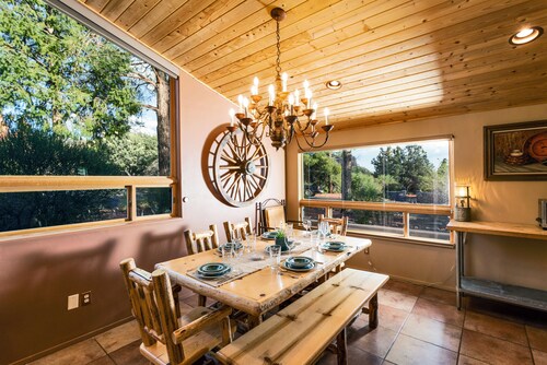 Meadow Lark Trail 3BD 2BA W/ Jacuzzi in THE best location