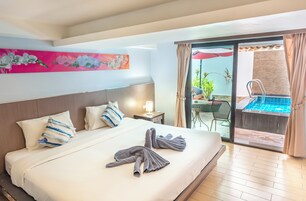 Habitación superior, acceso a la piscina | Vistas desde la habitación