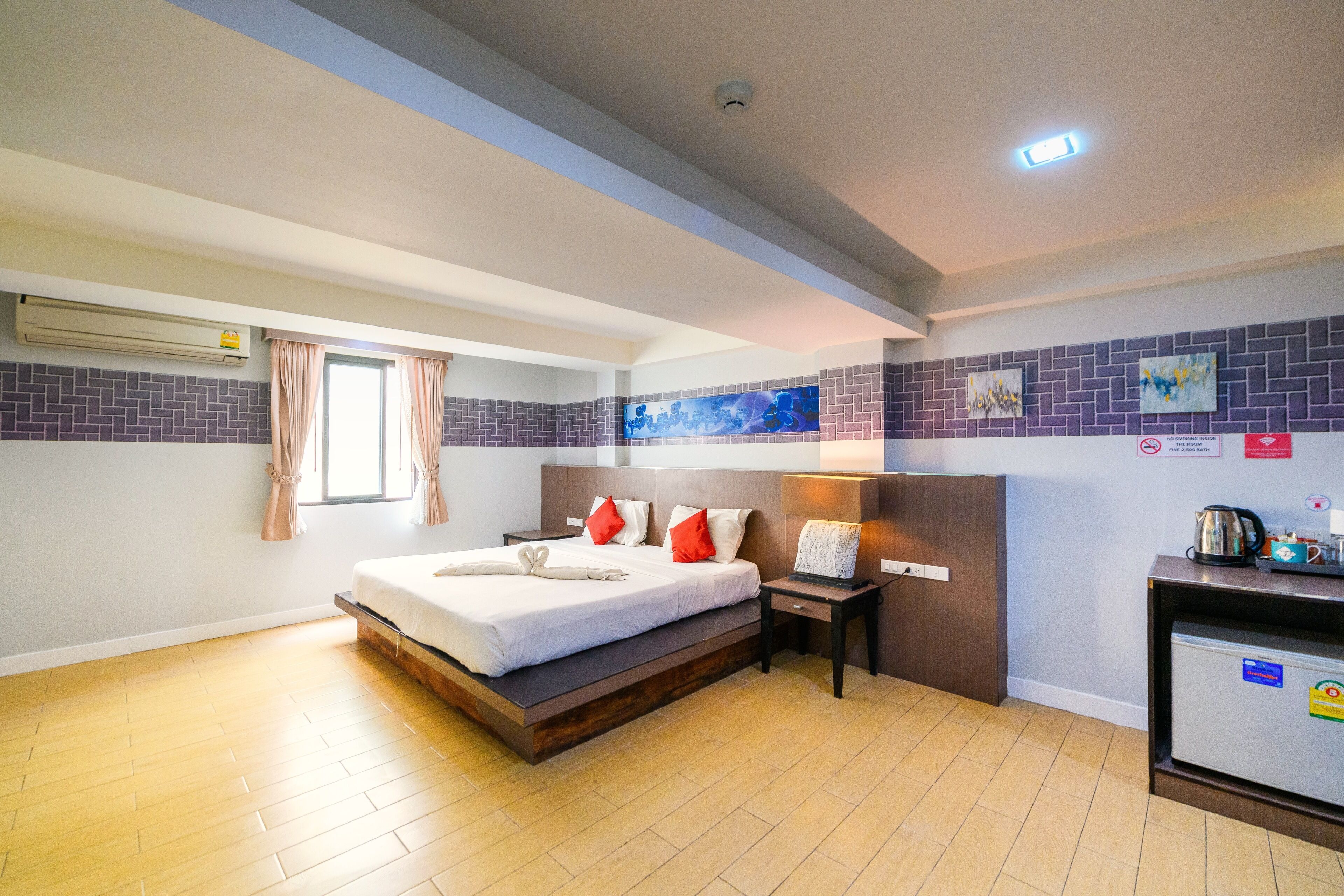 Superior Suite, Kitchen | In-room safe, desk, laptop workspace, WiFi (free)