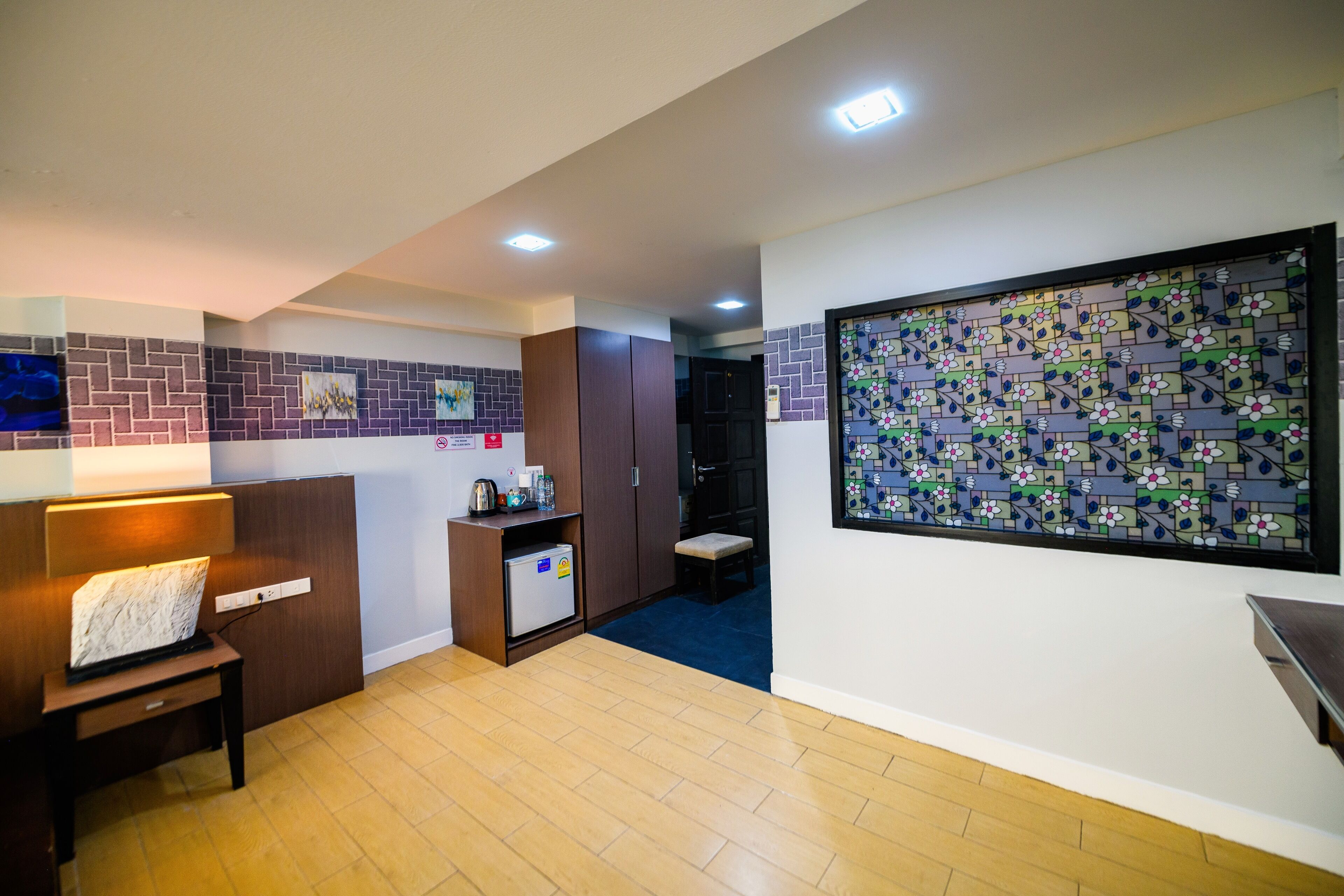 Superior Suite, Kitchen | Living area | TV