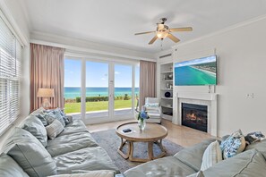 Smart TV, fireplace, stereo