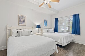 5 bedrooms, iron/ironing board, travel cot, WiFi - Gulf Front | PRIVATE beach/Heated pool /WINTER DATES OPEN FIREPLACE| Hot Tub! (Santa Rosa Beach)