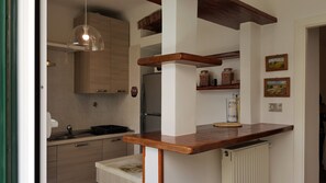 Appartamento, 2 camere da letto | Cucina privata | Frigorifero con congelatore, microonde, forno, piano cottura