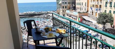 Studio | Balcony