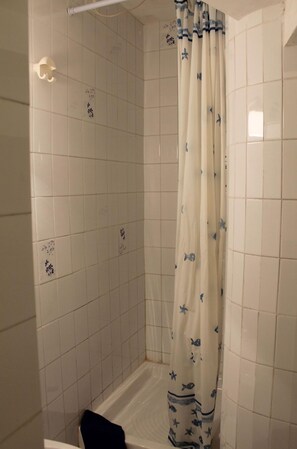 Apartment, 1 Bedroom | Bathroom shower - Casa Bussana (Sanremo)