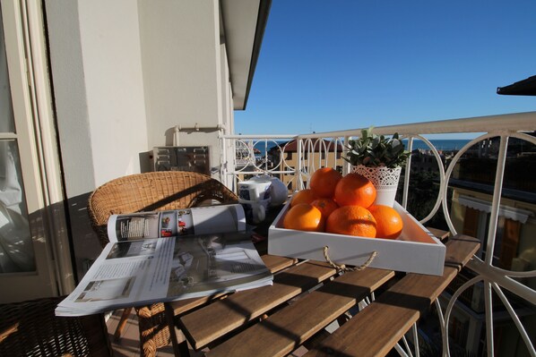 Appartement, 2 chambres | Balcon