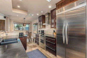 Unclassified image, 3 of 36, button - Executive Retreat|Pool & Spa|AZ Canal Trail|BBQ (Scottsdale)