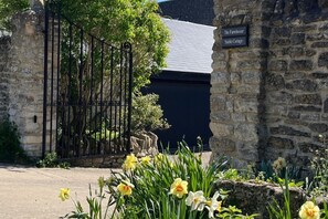 Exterior detail - Stable Cottage - 2 Bed, Country Cottage close to Blenheim Palace (Witney, Cassington)