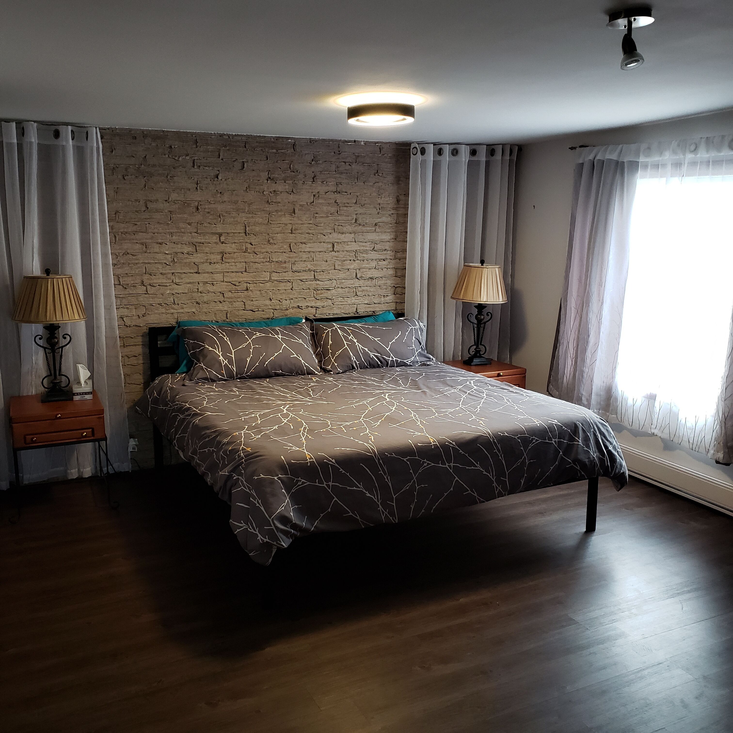 2 Schlafzimmer, Schreibtisch, Bügeleisen/Bügelbrett, kostenloses WLAN