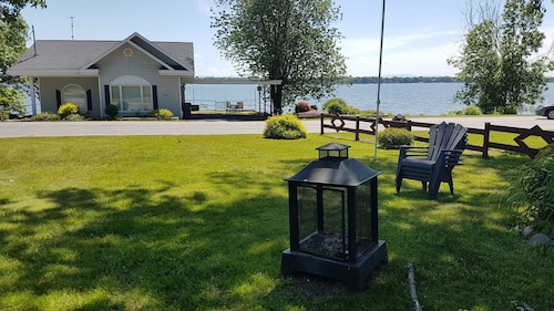 Stopover 335: In the heart of Venice-in-Quebec