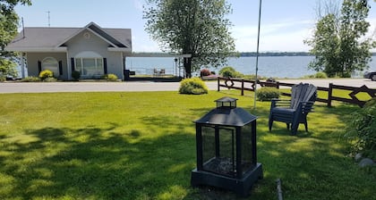 Stopover 335: In the heart of Venice-in-Quebec