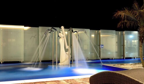 3 Storeys Penthouse 4 rooms 4 Bath 4 Balcony including a Private Garden