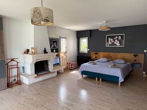 5 Schlafzimmer, Bügeleisen/Bügelbrett, kostenloses WLAN