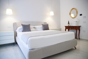 1 bedroom, individually decorated, individually furnished, desk - Tenuta Tropeano (Ricadi)