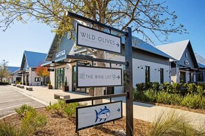 Property grounds - You are my Sunshine- Heated Pool- Steps to sand! (Santa Rosa Beach)