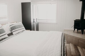 1 bedroom, WiFi - The Beautiful Pioneer Lodge 3 (Red River)