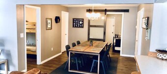 Pioneer Lodge House 400