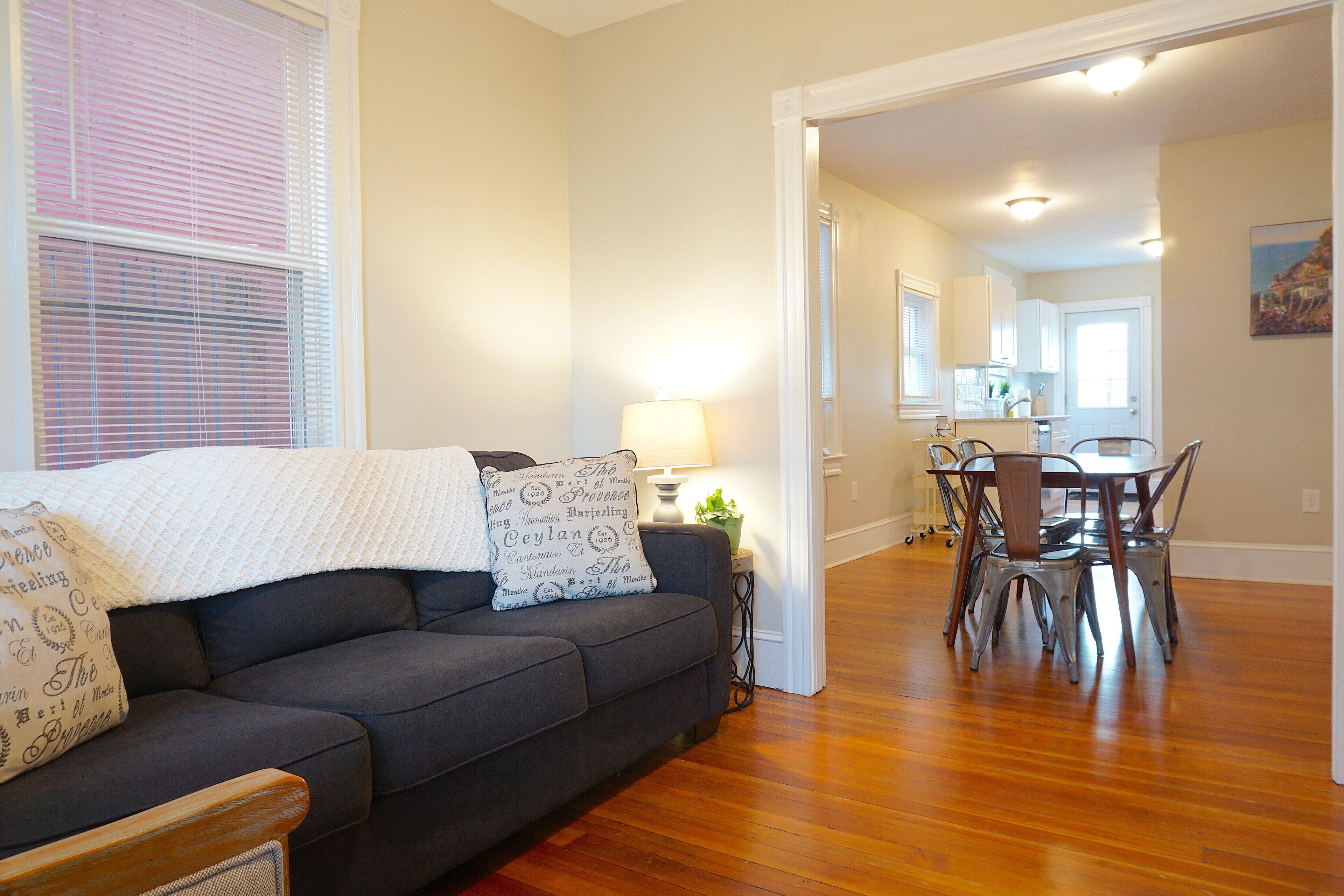 ★ New 3BR/3BA in the Heart of Newport! ★