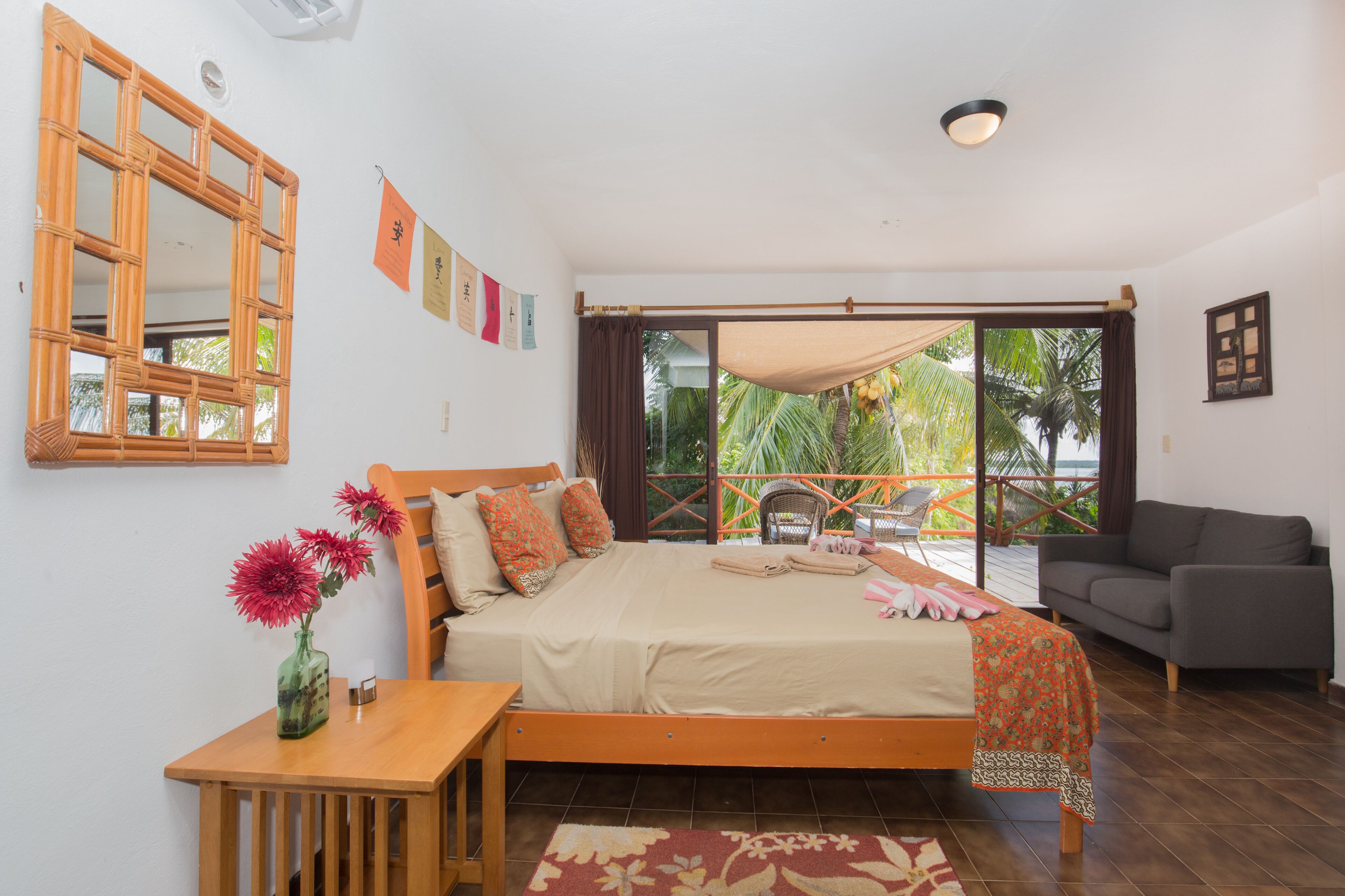 Elite Cabin, Private Bathroom | Free WiFi, bed sheets