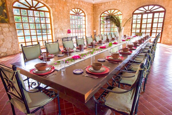 Dining - HACIENDA Blanca Flor PIEZA ORO VERDE (Hecelchakan)