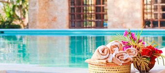 HACIENDA Blanca Flor EMPERATRIZ