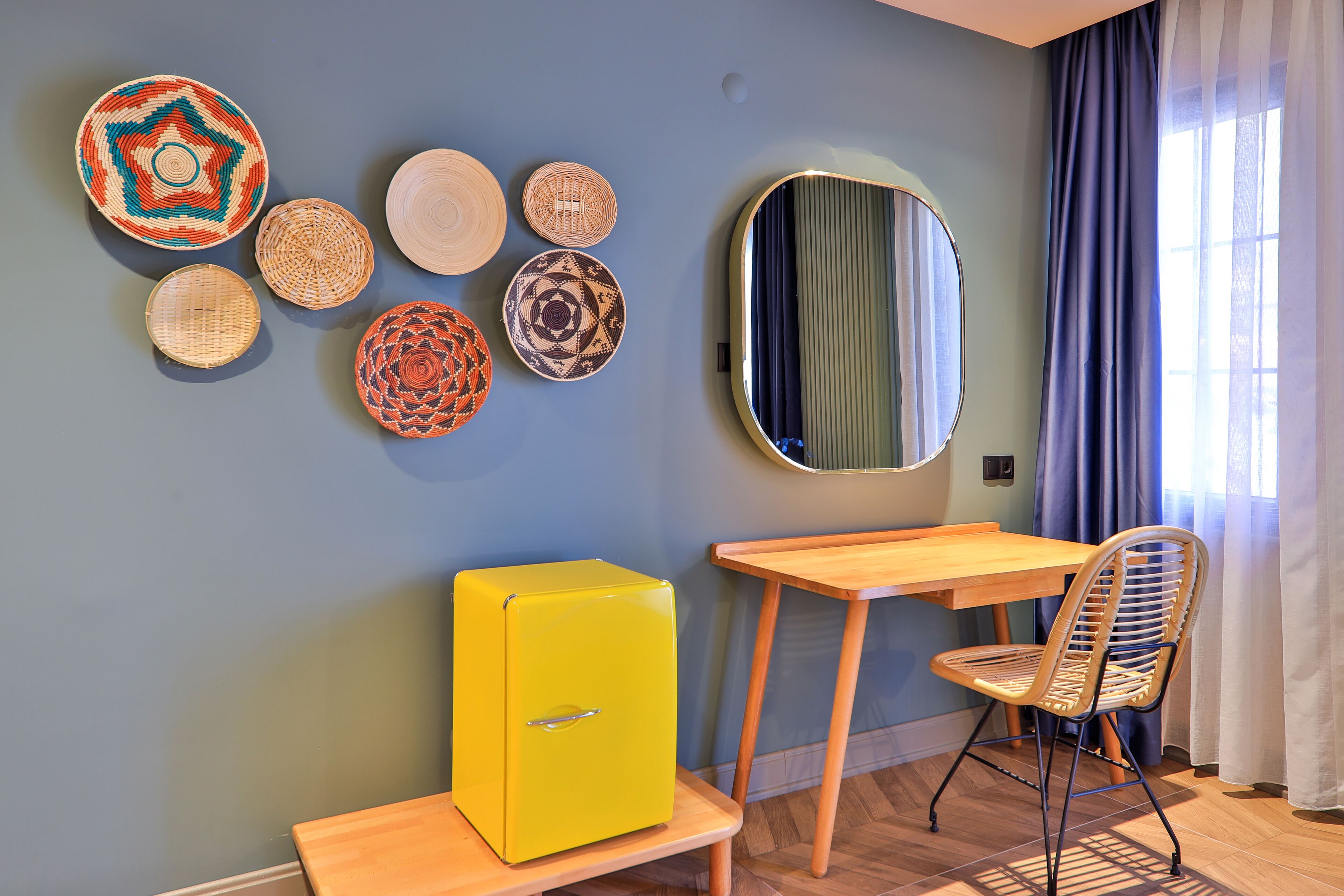 deluxe room, balcony | premium bedding, minibar, desk, laptop workspace