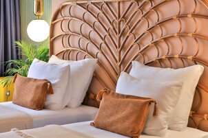 Ropa de cama de alta calidad, minibar y escritorio 