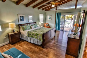 5 bedrooms, desk, iron/ironing board, free WiFi