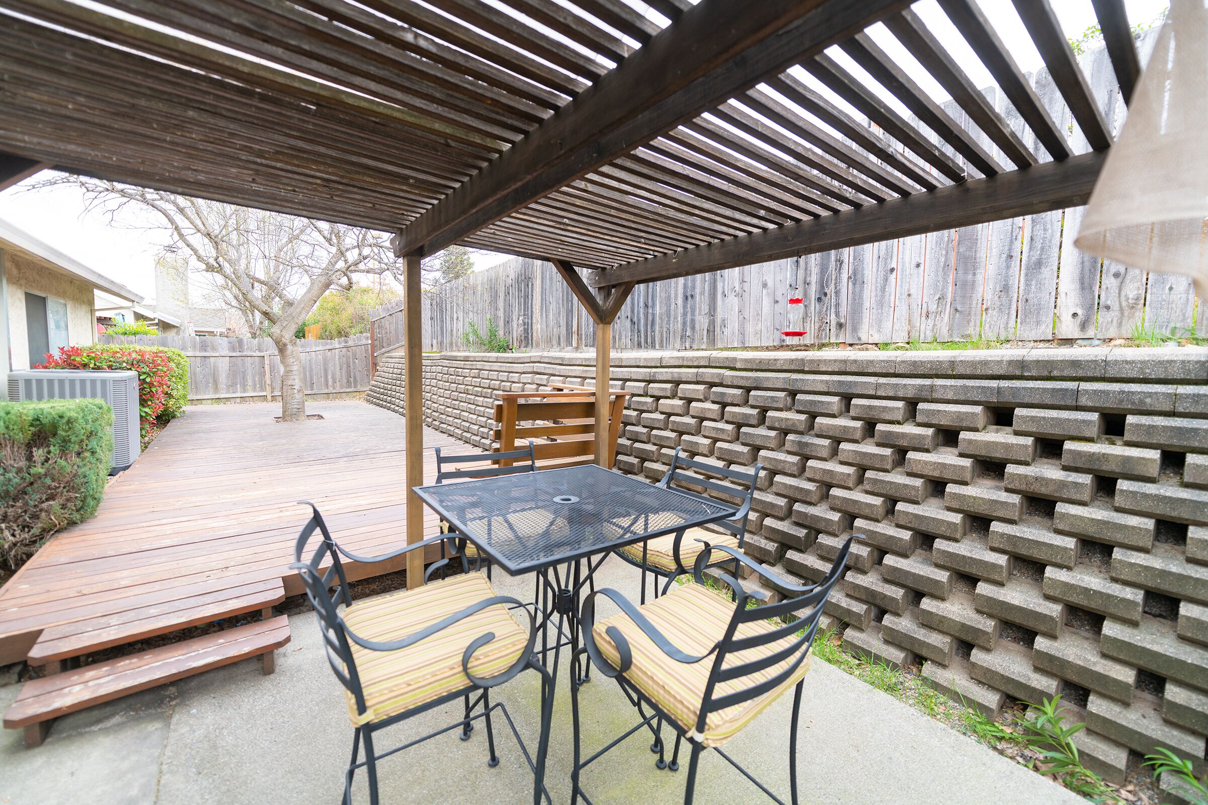 Modern 4BR Home CALDWELL PARK | ARCADE & PARKING