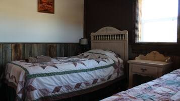 2 bedrooms, free WiFi, bed sheets